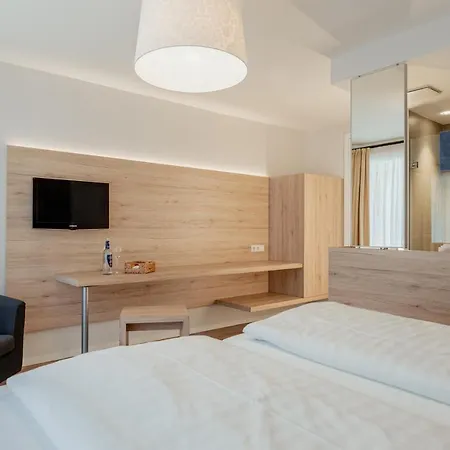 Landgasthof Wagner-zimmermann 3* 킨딩